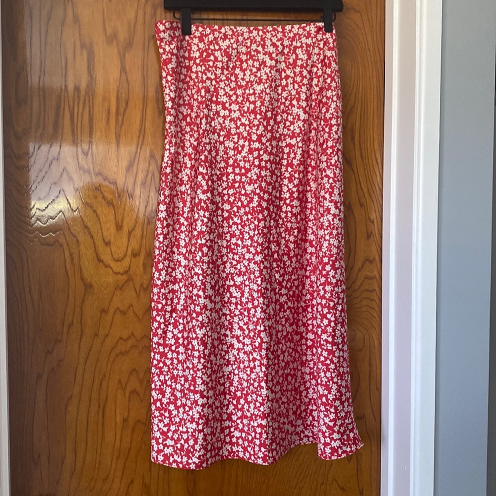 J Crew Red Floral Elastic Waist Skirt